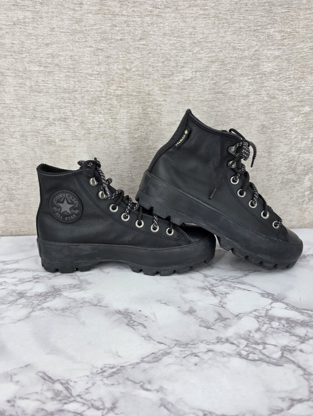 Converse Chuck Taylor Lugged Lug Sole Winter High GTX Black Leather Sneakers